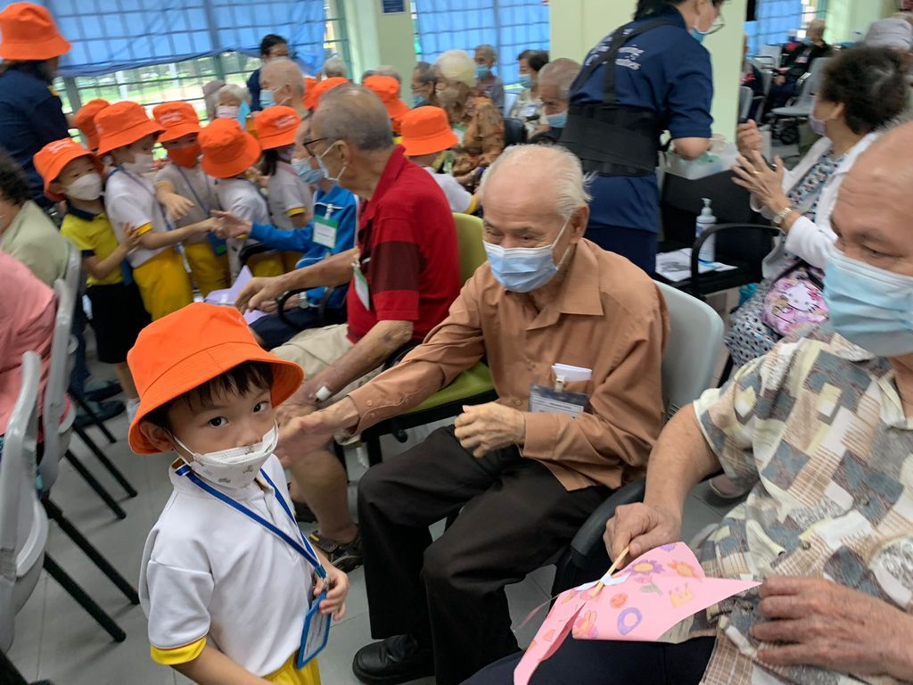 Our visit at St. Luke's Eldercare Whampoa Centre — photo 14