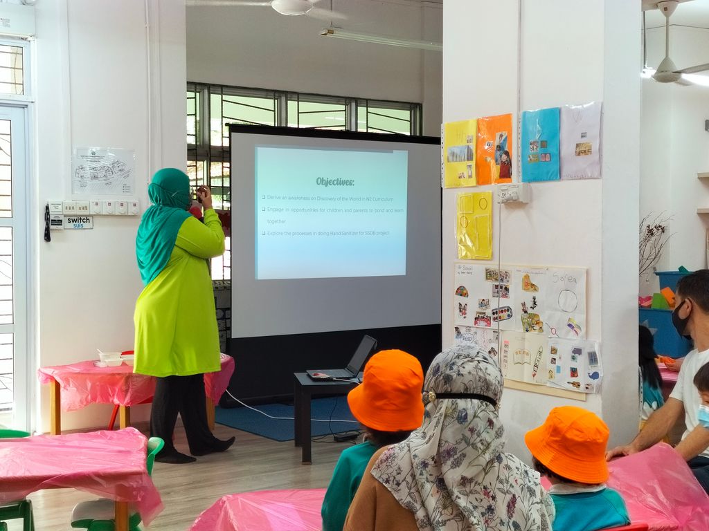Parent & Child DIY Sanitizer Workshop — photo 1