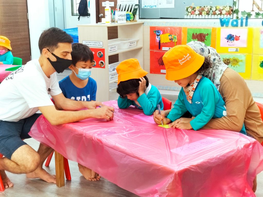 Parent & Child DIY Sanitizer Workshop — photo 2