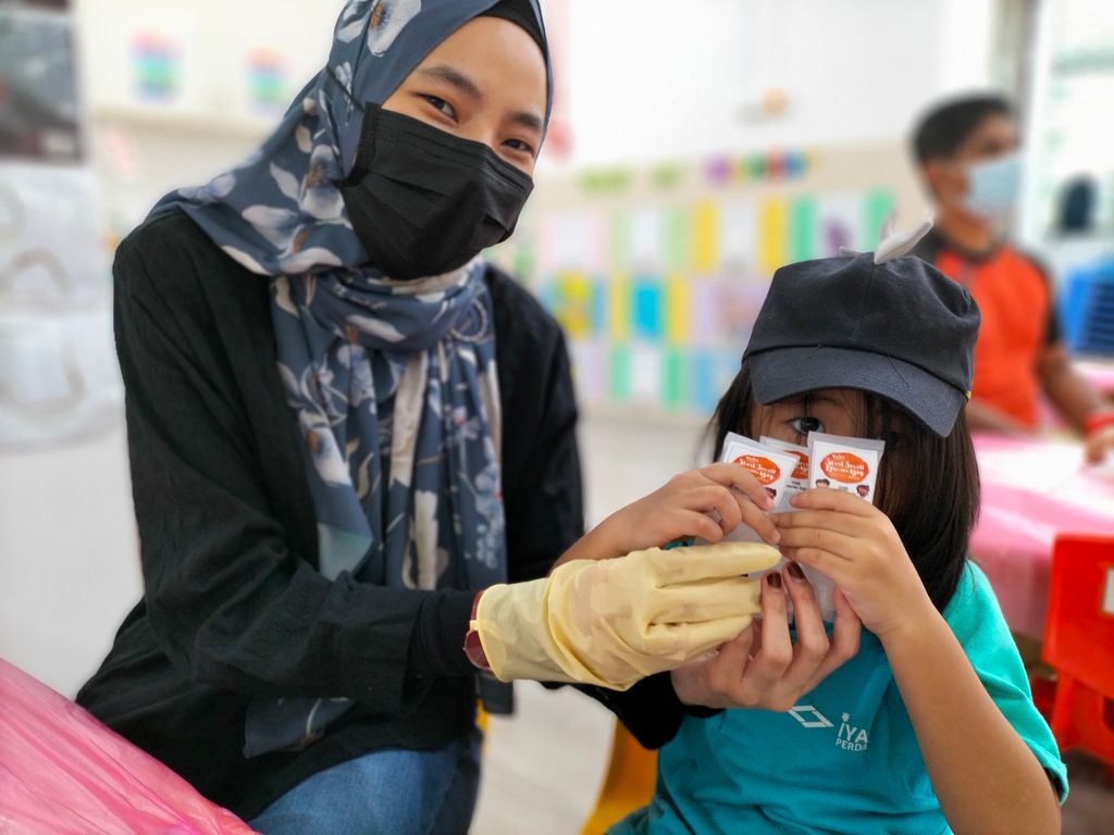 Parent & Child DIY Sanitizer Workshop — photo 8