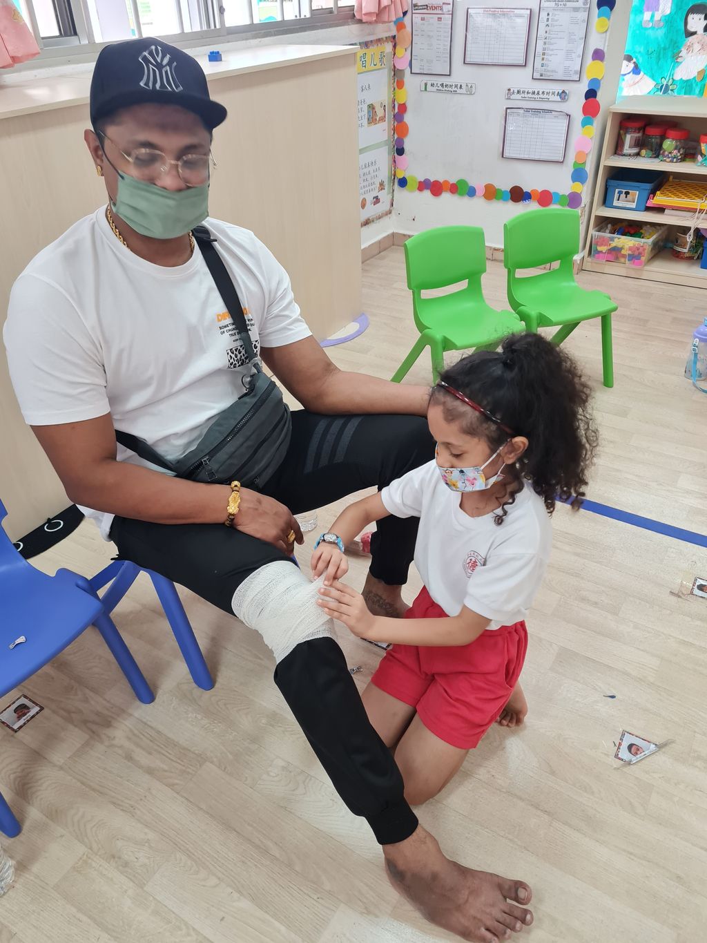 Father's Day - First Aid Fun with Daddy — photo 5
