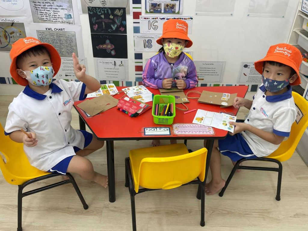 Let’s Decorate! (SSDB - Little Footprints Preschool @Y701A) — photo 5