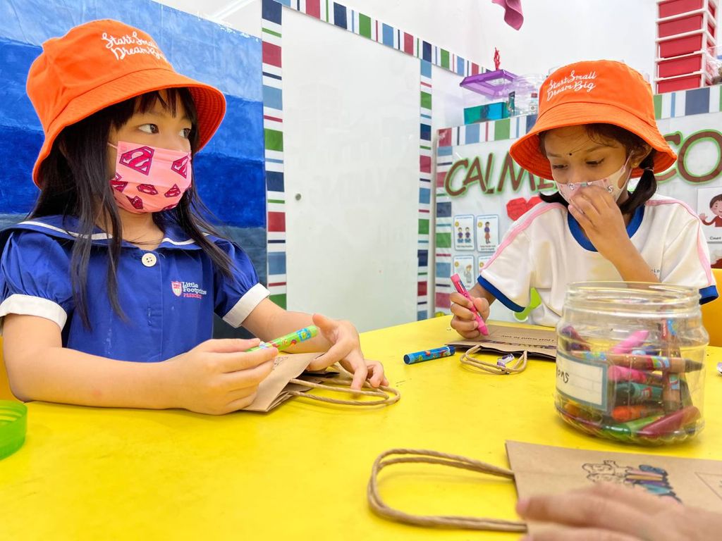 Let’s Decorate! (SSDB - Little Footprints Preschool @Y701A) — photo 8