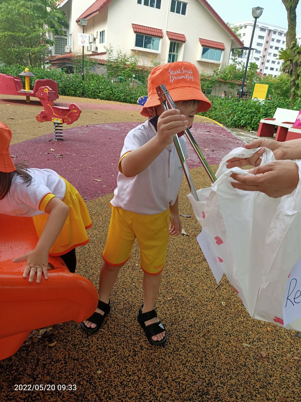 K1 - litter picking — photo 10