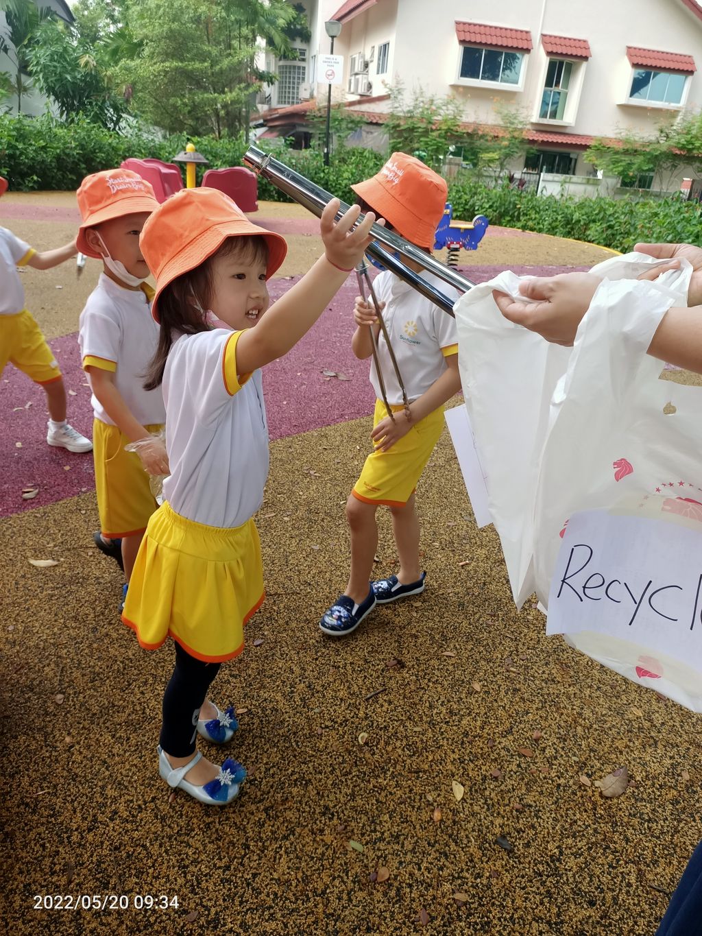 K1 - litter picking — photo 21