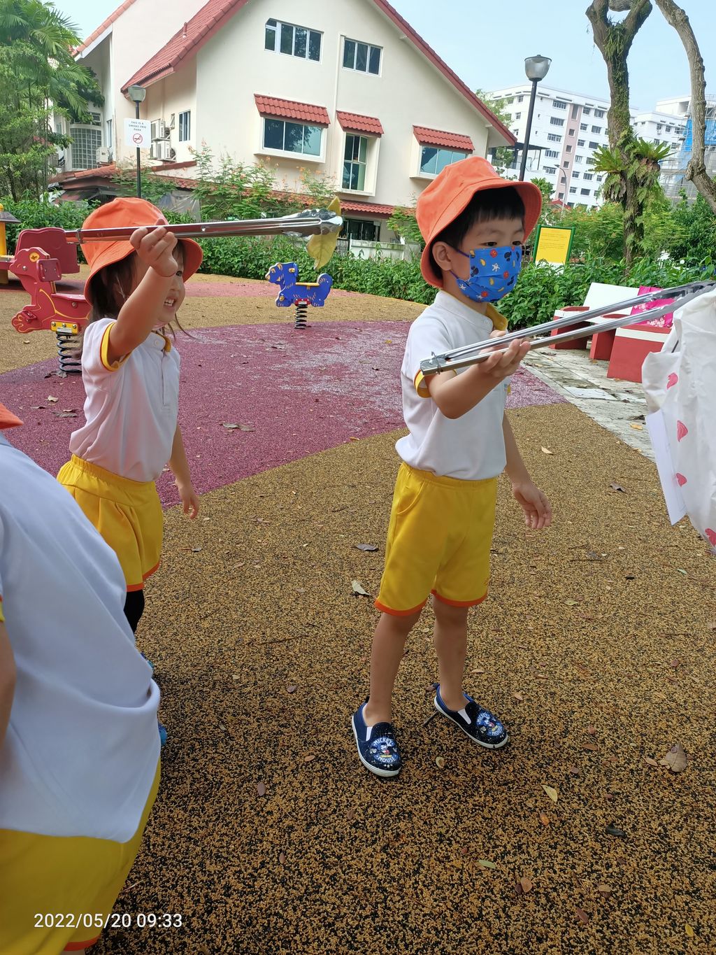 K1 - litter picking — photo 24