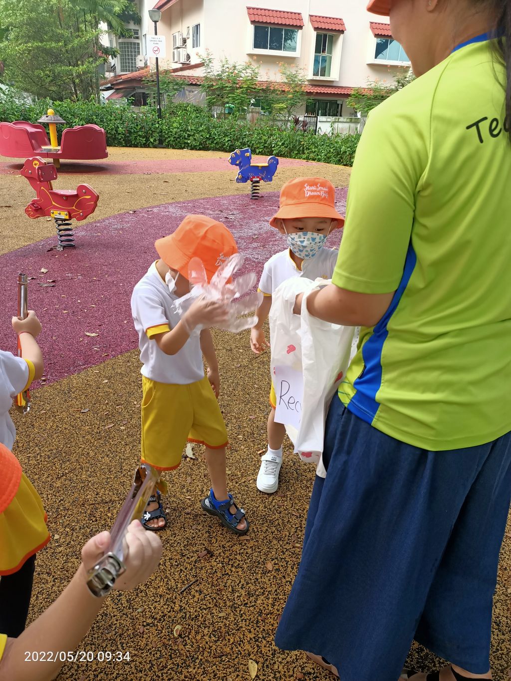 K1 - litter picking — photo 27