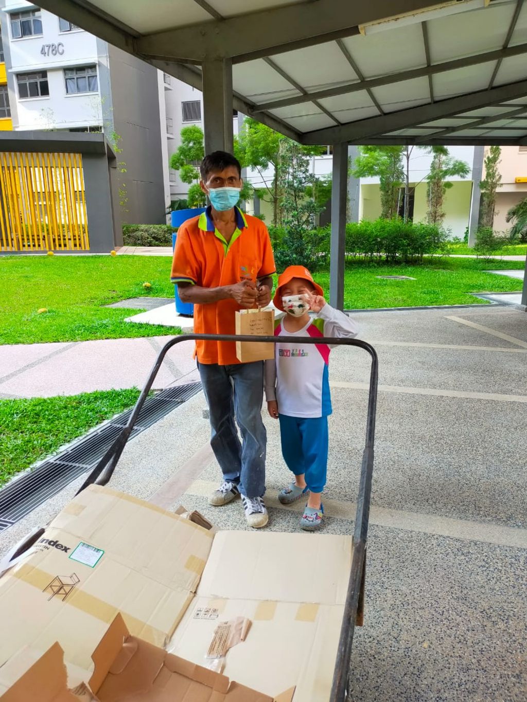 SSDB - M.Y WORLD @ Yishun Valley Spring - Our Kindness Project — photo 3