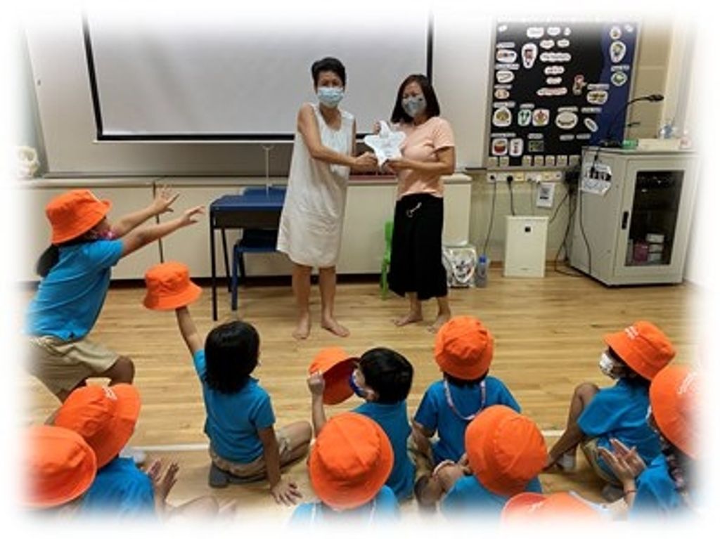 Presentation of Certificates — photo 4
