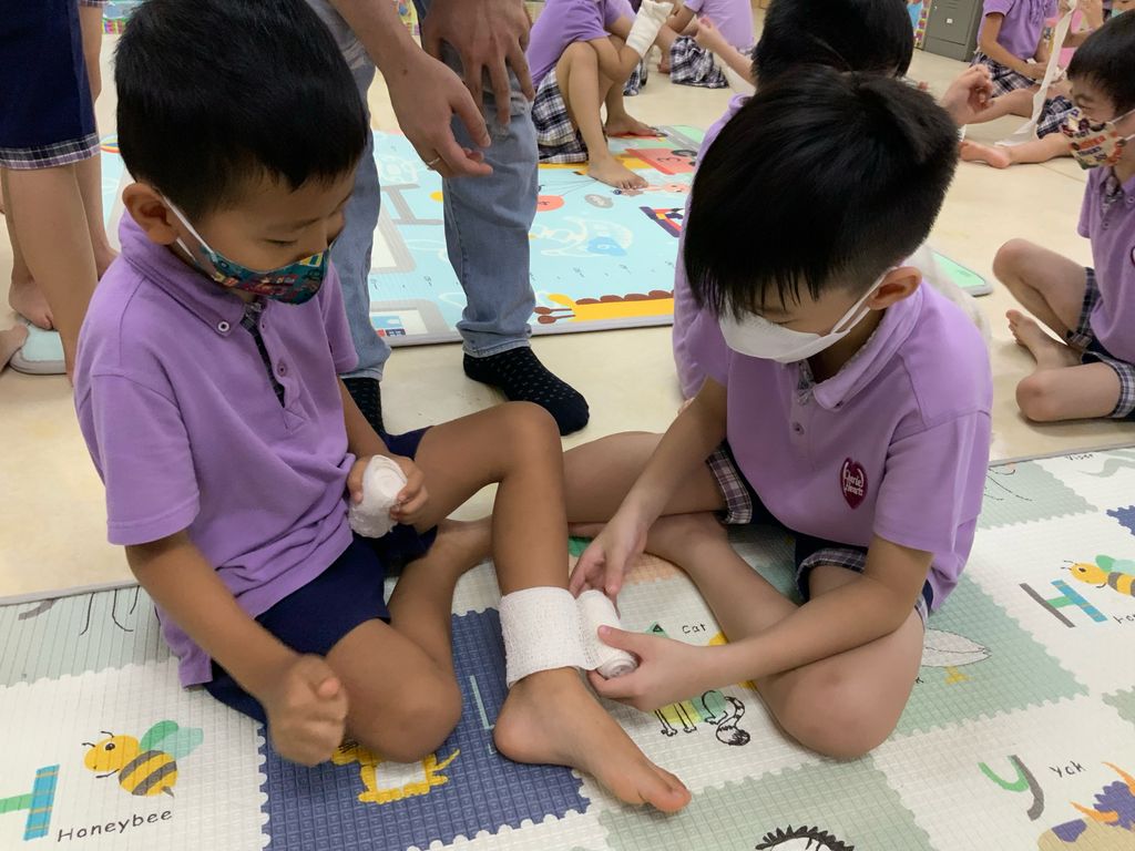 Cherie Hearts Kidz Campus @ Pasir Ris Elias Mall - “Basic First Aid Activity by Red Cross Junior” on 11th August 2022 (Thursday) — photo 3