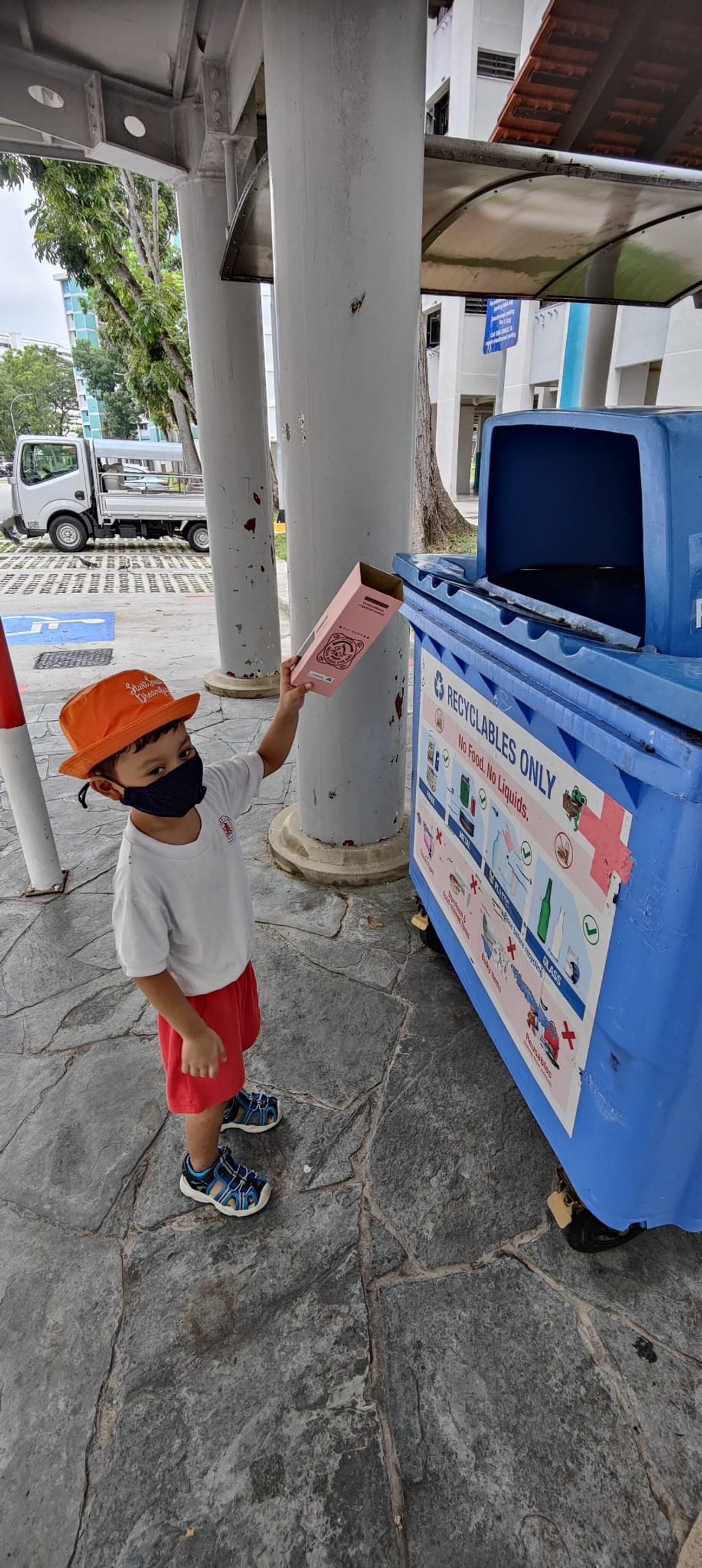 K1 children SSDB 2022 - MCDC Recycling Day! — photo 4