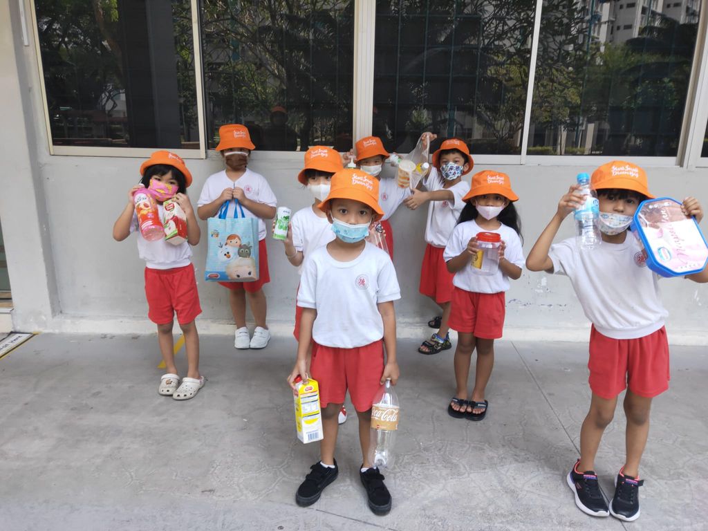K2 children SSDB 2022 - MCDC Recycling Day! — photo 3