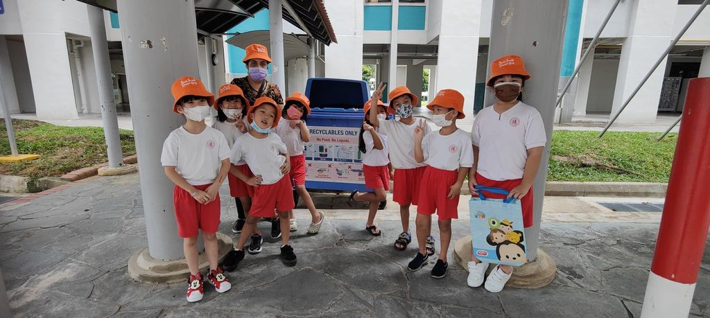 K2 children SSDB 2022 - MCDC Recycling Day! — photo 4