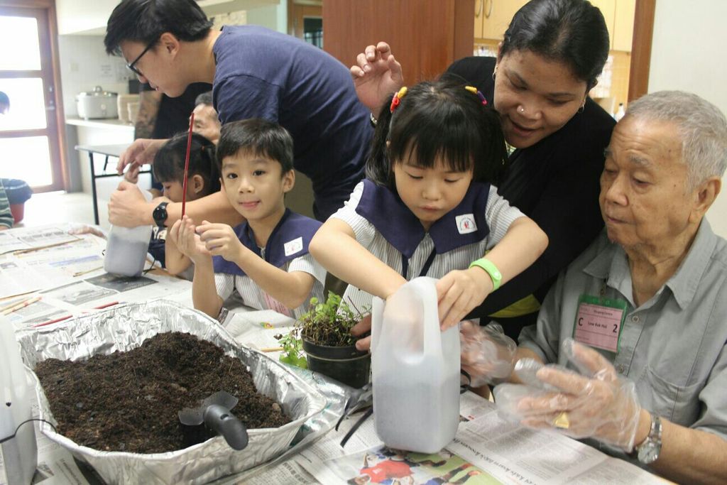 SSDB Service Learning at St. Luke Elder care
