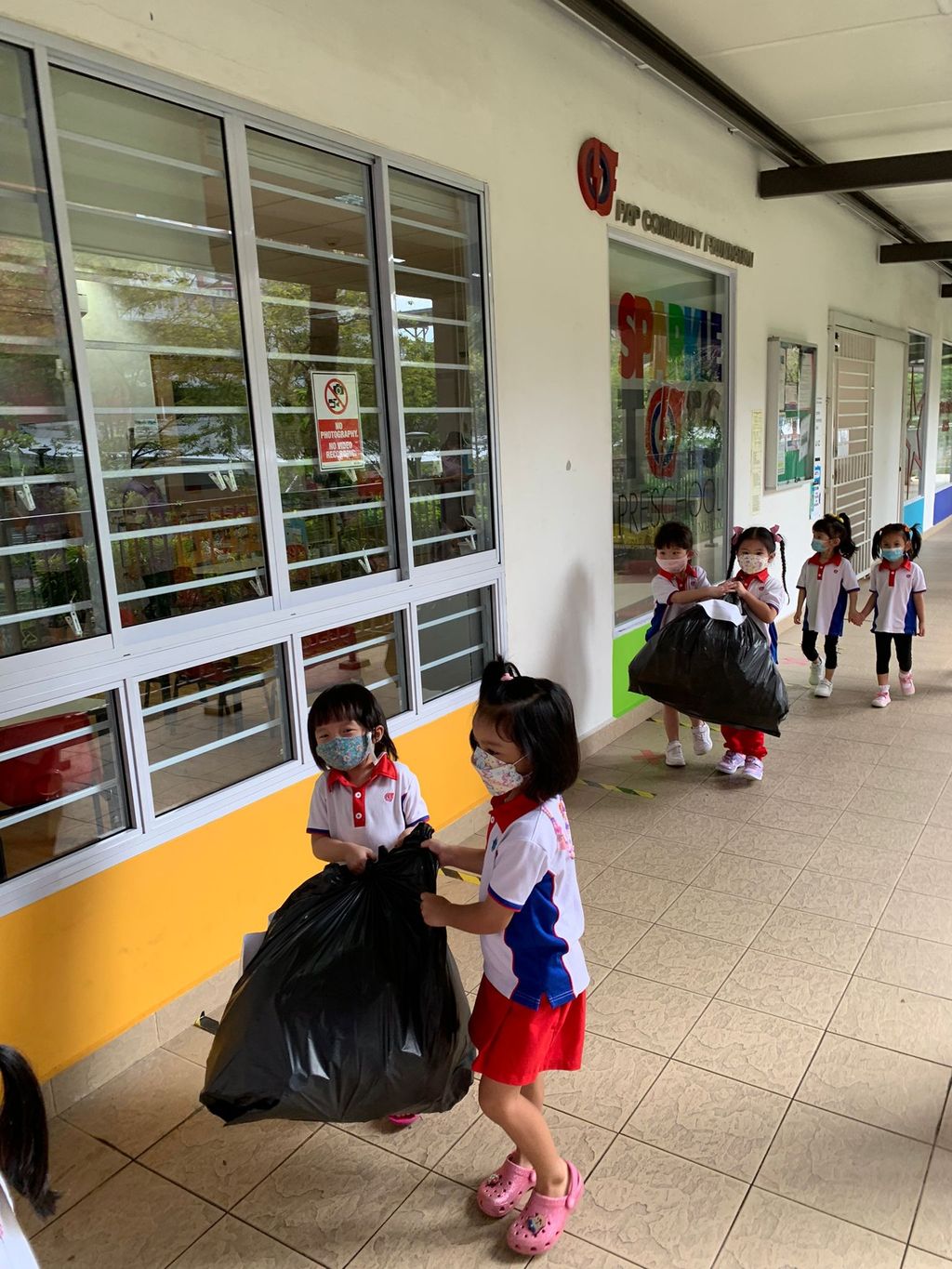Recycling of Tetra Pak Cartons — photo 1