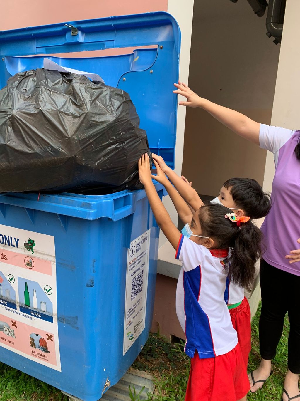 Recycling of Tetra Pak Cartons — photo 1