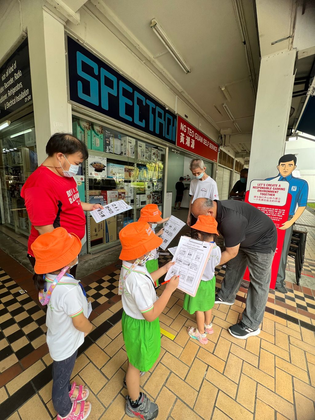 Scavenger Hunt with Touch Ubi Community — photo 6