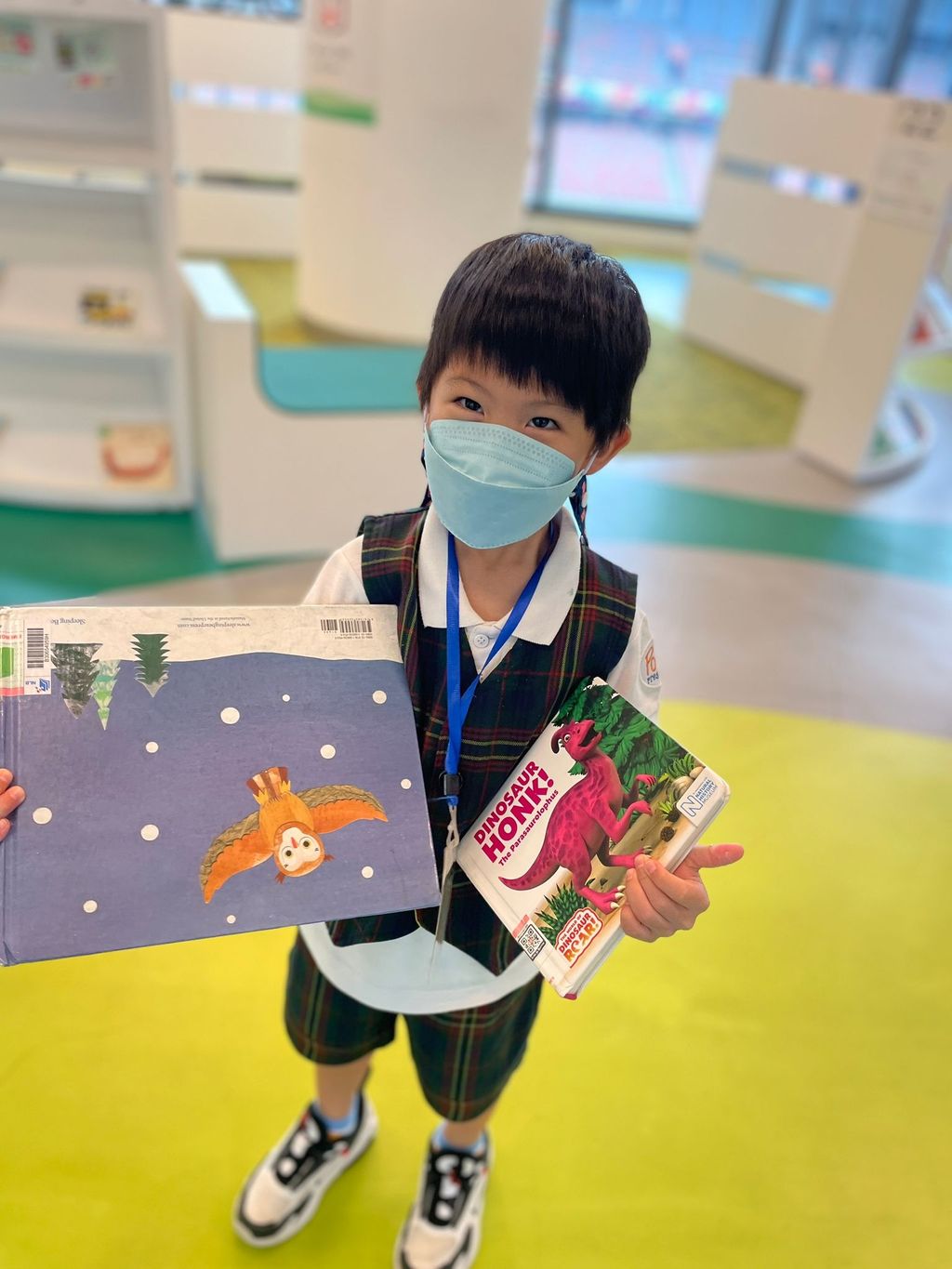 Library visit! — photo 15
