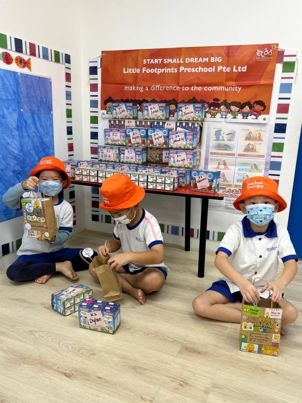 Time to pack and deliver! (SSDB - Little Footprints Preschool @Y701A) — photo 10