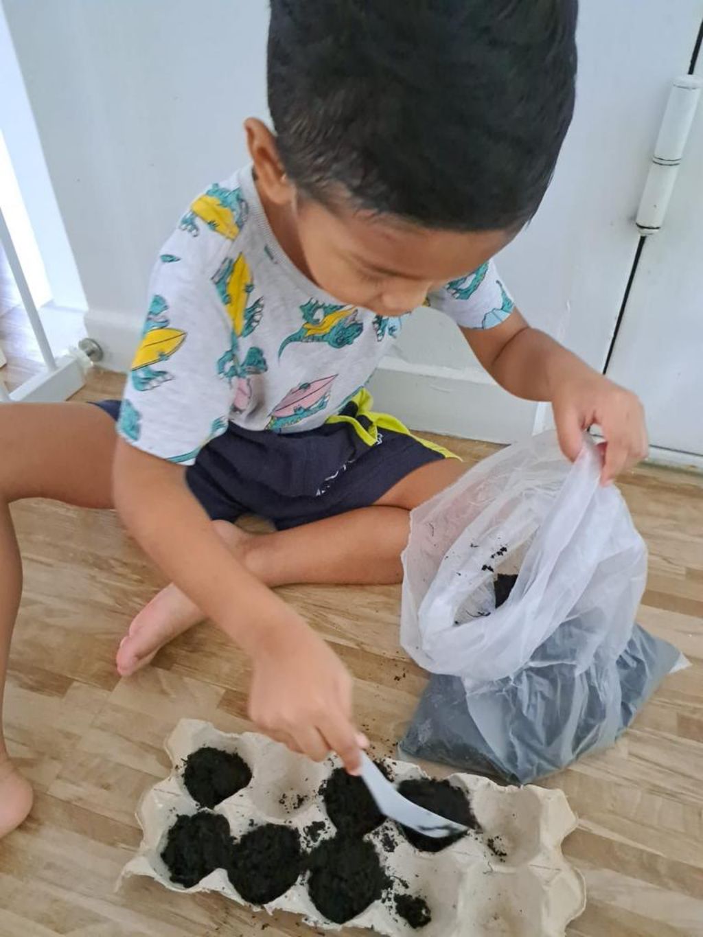 Be Kind Little One - Gardening using Sustainable Materials — photo 6