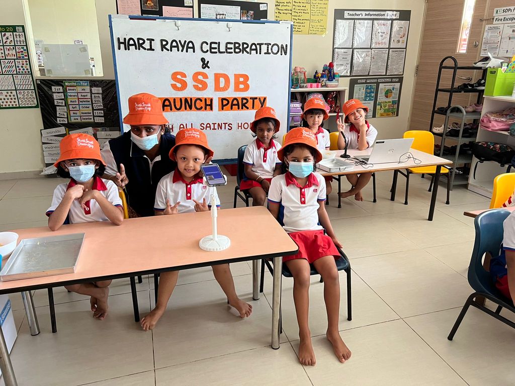 SSDB Launch Party with the Elders from All Saints Home — photo 5
