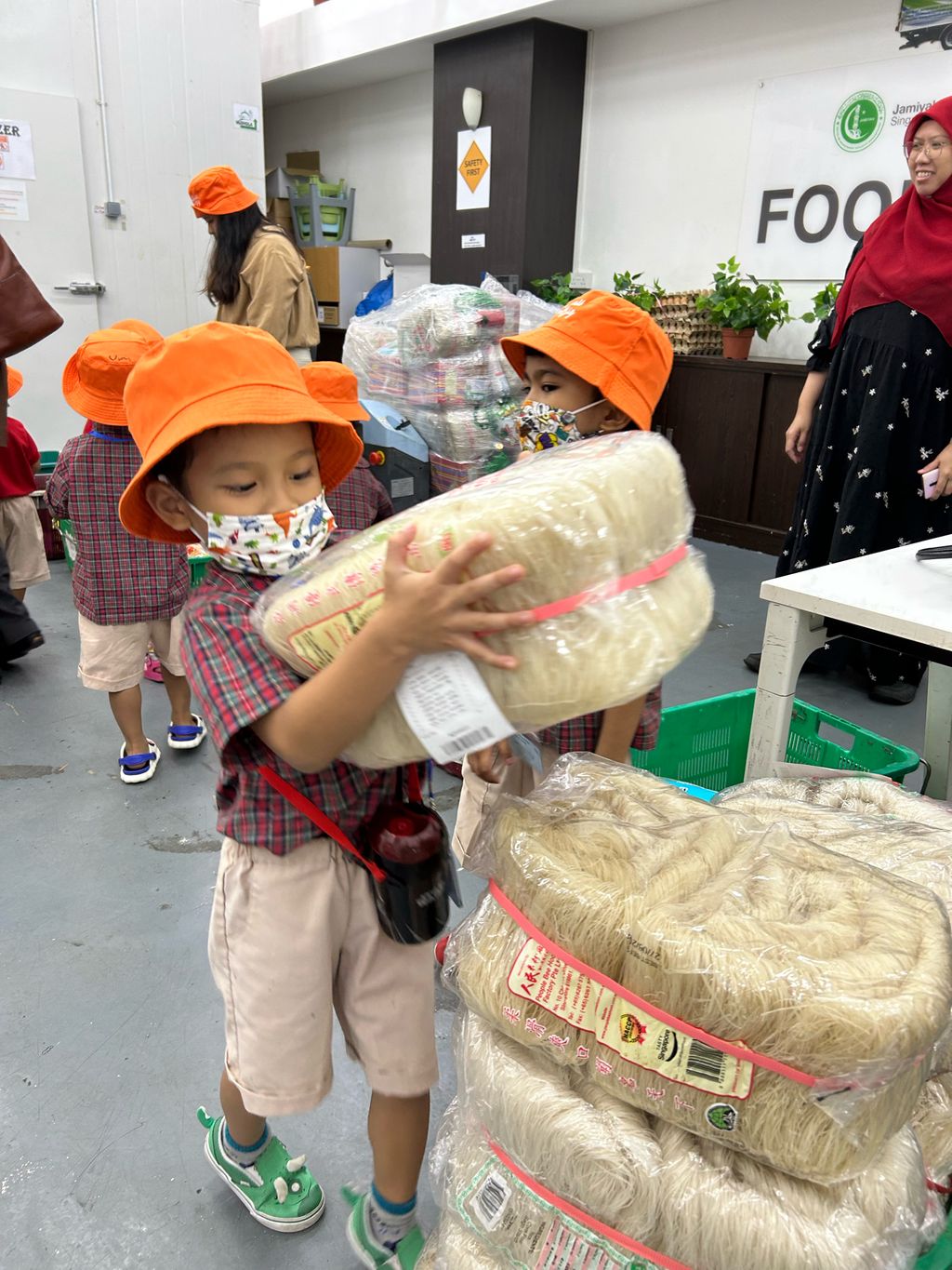 Many Hearts, One Heartbeat. (Spirit of Giving) — photo 5