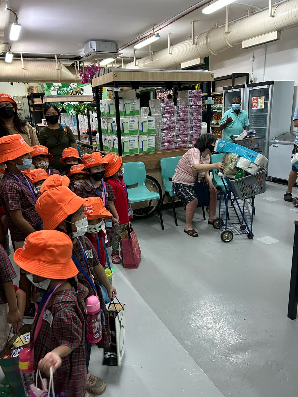 Many Hearts, One Heartbeat. (Spirit of Giving) — photo 7