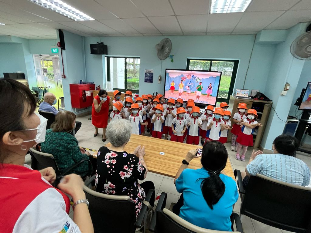 “Family is the Heart of a Home” Mother’s Day Celebration cum Family Day @ St. Luke’s Elderly Care #SSDB2023 — photo 3