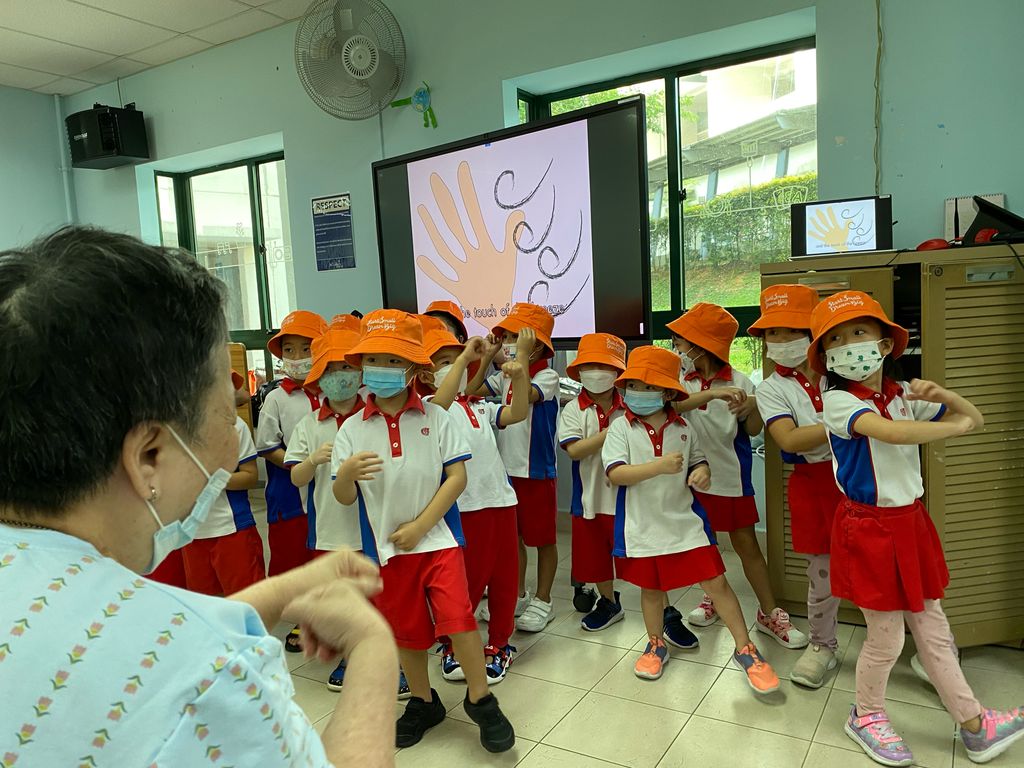 “Family is the Heart of a Home” Mother’s Day Celebration cum Family Day @ St. Luke’s Elderly Care #SSDB2023 — photo 8