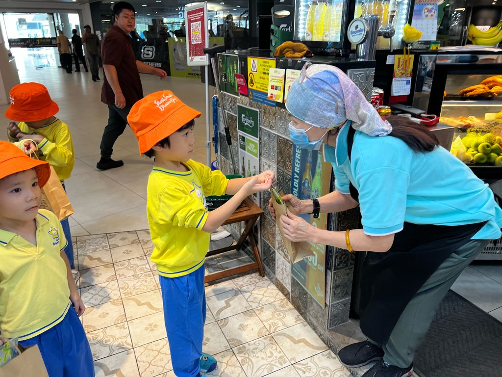 Appreciating the Community Helpers — photo 8