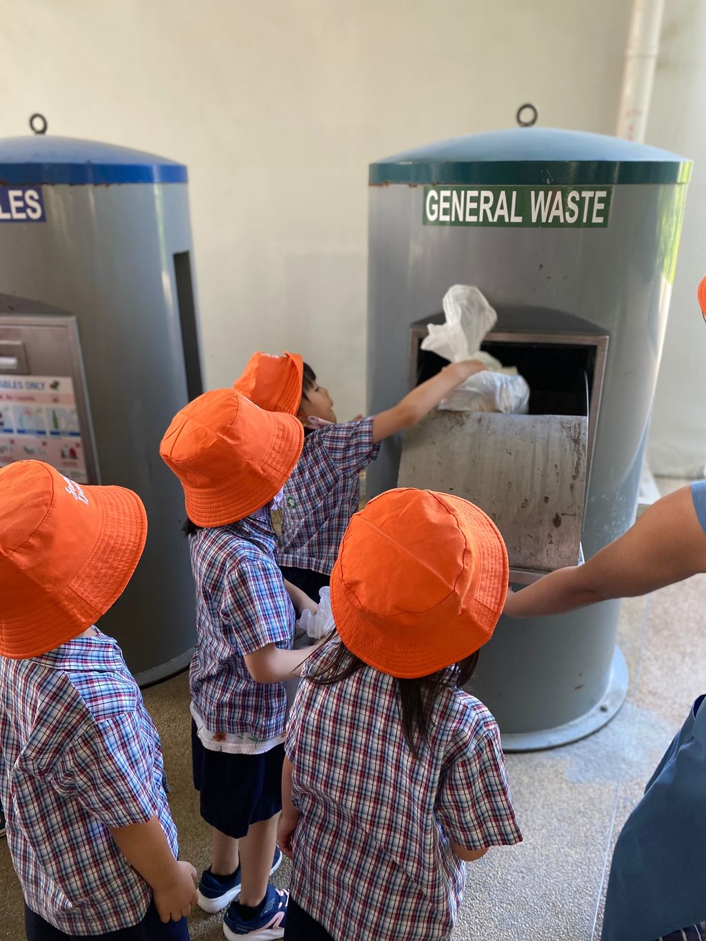 Wake Up! Let’s Cleanup! — photo 1
