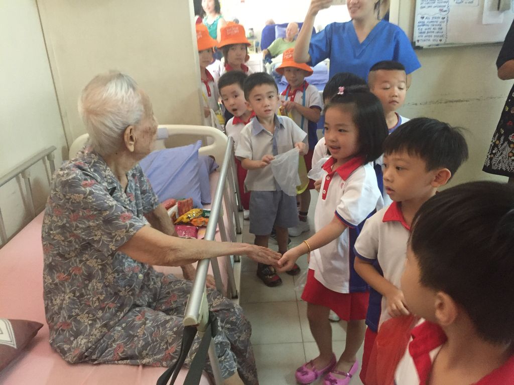PCf Sparkletots Preschool @ Jalan Kayu Blk 517/520 visits Moonlight Home for the Aged and the Disabled — photo 3