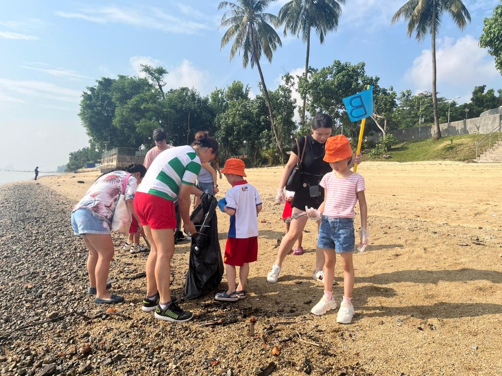 PCF Sparkletots @ Woodlands Blk 801 SSDB project: Sembawang Beach Cleaning cum Parents Day — photo 5