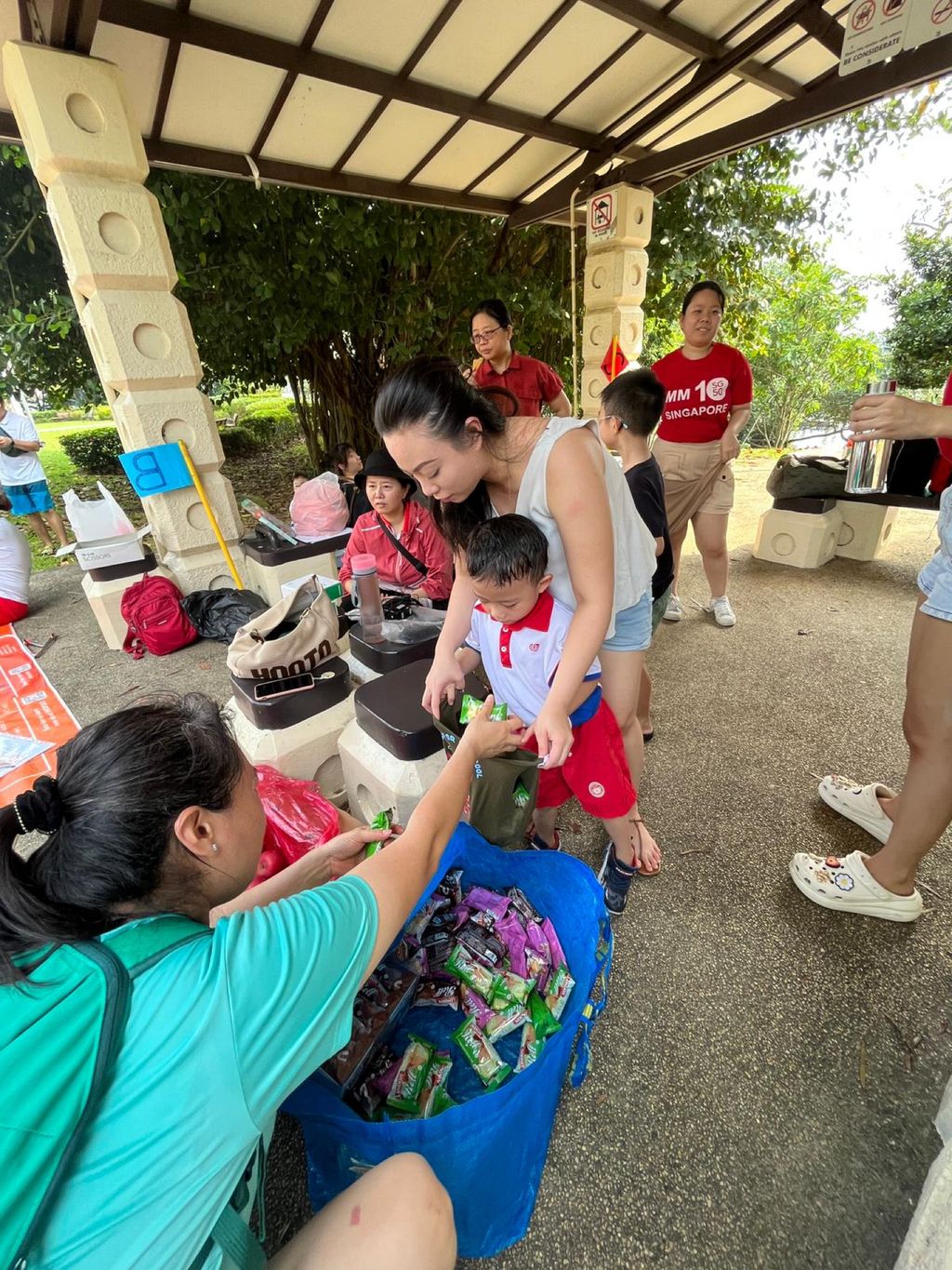 PCF Sparkletots @ Woodlands Blk 801 SSDB project: Sembawang Beach Cleaning cum Parents Day — photo 14