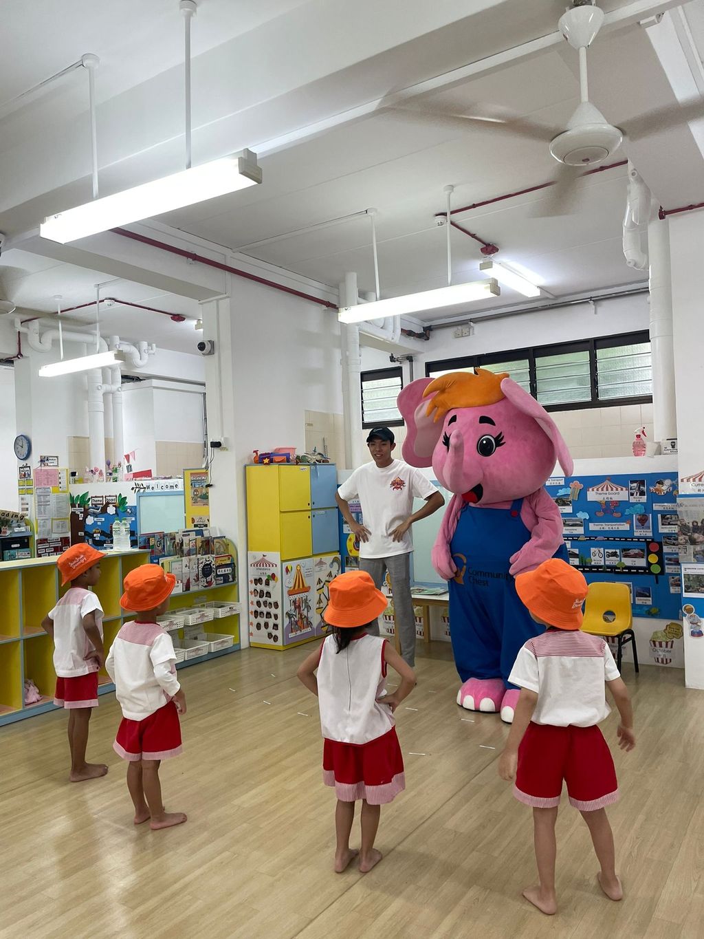 2023 SSDB: A Heart to Love - Bright Kids @ Jurong West. We are excited to launch our SSDB project with the Sharity mascot in our centre on 26 May. — photo 2