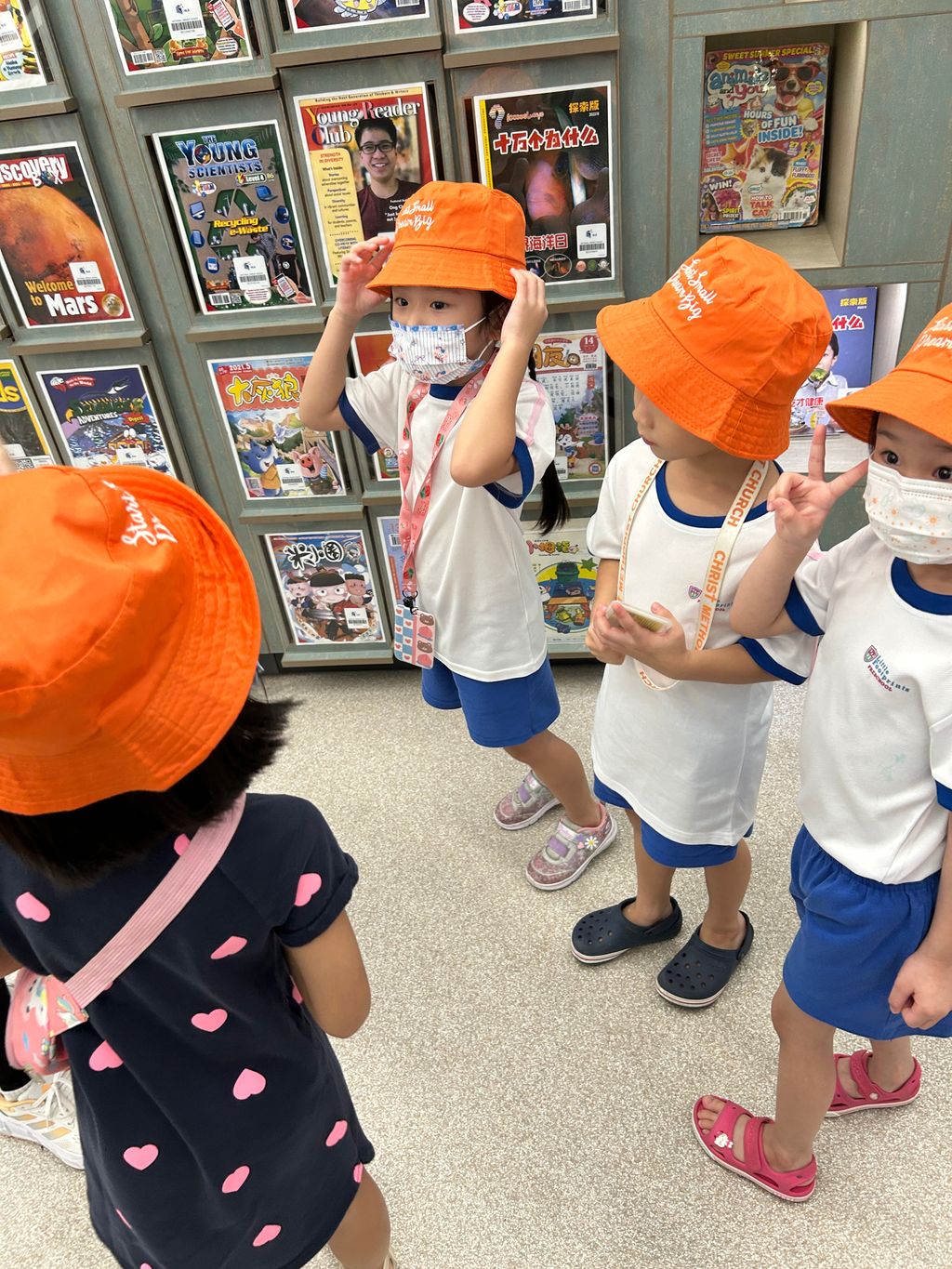 2023 SSDB Project - A Big Thank You to the librarians at Sengkang Public Library — photo 2