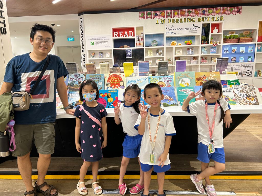 2023 SSDB Project - A Big Thank You to the librarians at Sengkang Public Library — photo 7