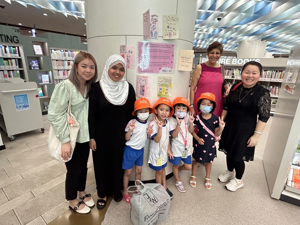 2023 SSDB Project - A Big Thank You to the librarians at Sengkang Public Library — photo 2