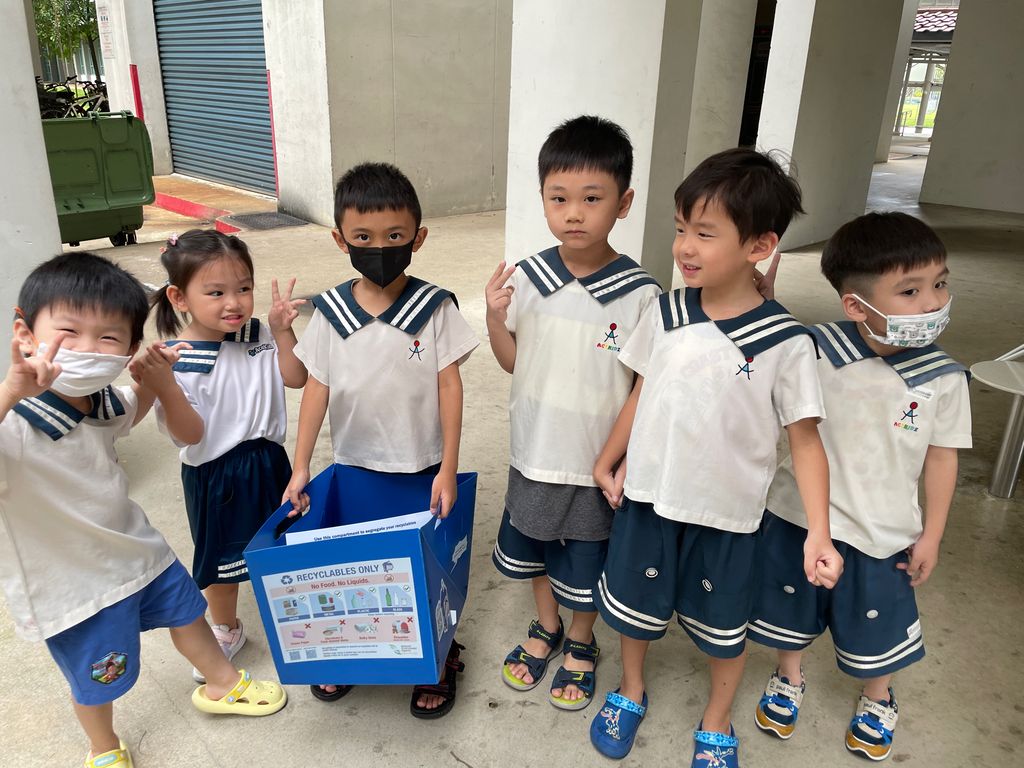 Recycling ♻️ — photo 4