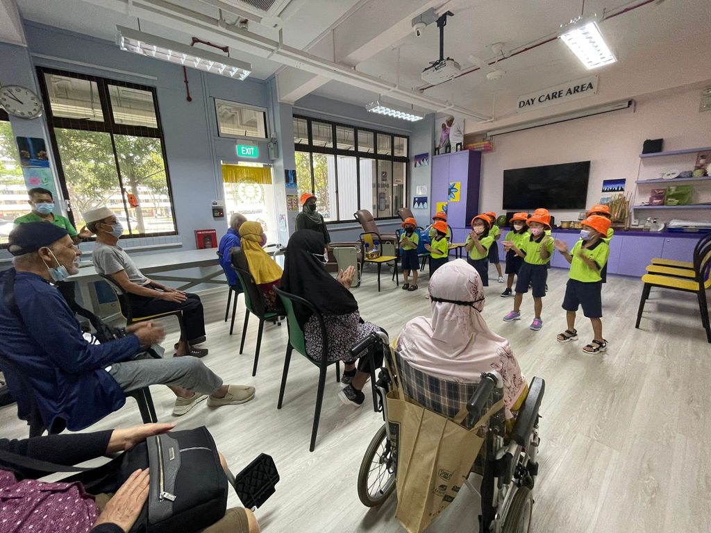 Interactive session with the elderlies @ Muhammadiyah — photo 2