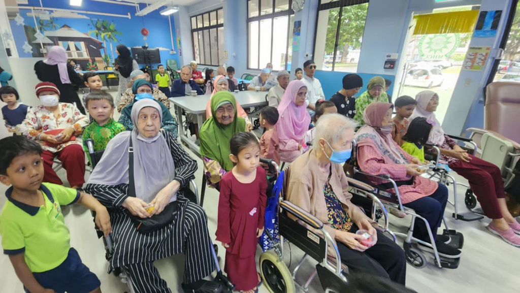 Interactive session with the elderlies @ Muhammadiyah — photo 5