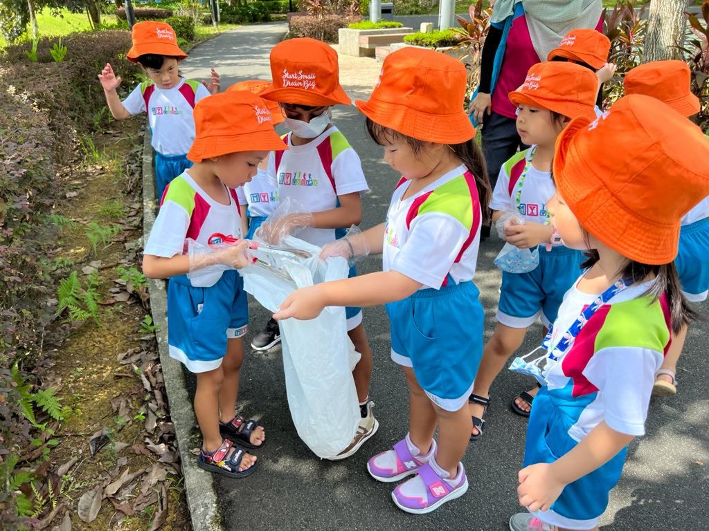 Stroll and Clean! — photo 11