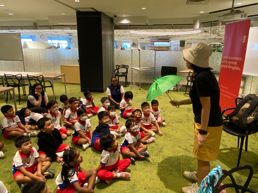 KU326 “Every Giving of Little Kindness Matters!”: #4 - Singapore Kindness Movement (SKM) Puppet Show & Supporting Local Authors — photo 2