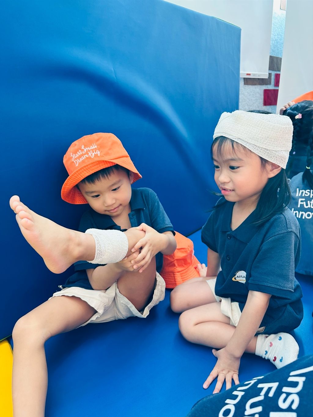 与少年红十字会携手成为社会中的小英雄 — photo 1