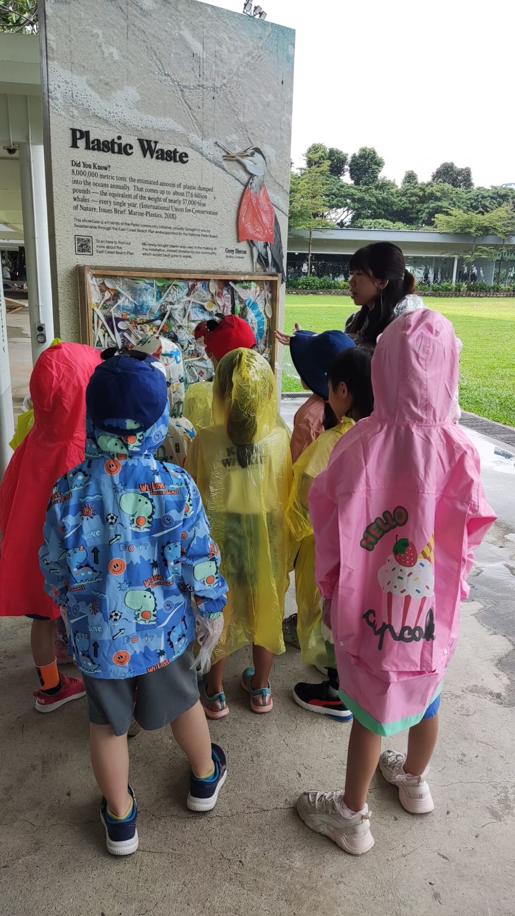 KIDDIWINKIE SCHOOLHOUSE @ ORCHARD SSDB Project: Beach Cleaning cum Recycling Projects — photo 4