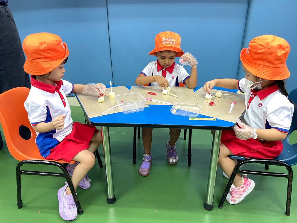 KU326 “Every Giving of Little Kindness Matters!”: #5-MasterChef Junior National Day Edition- Appreciation Desserts for Classmates — photo 6