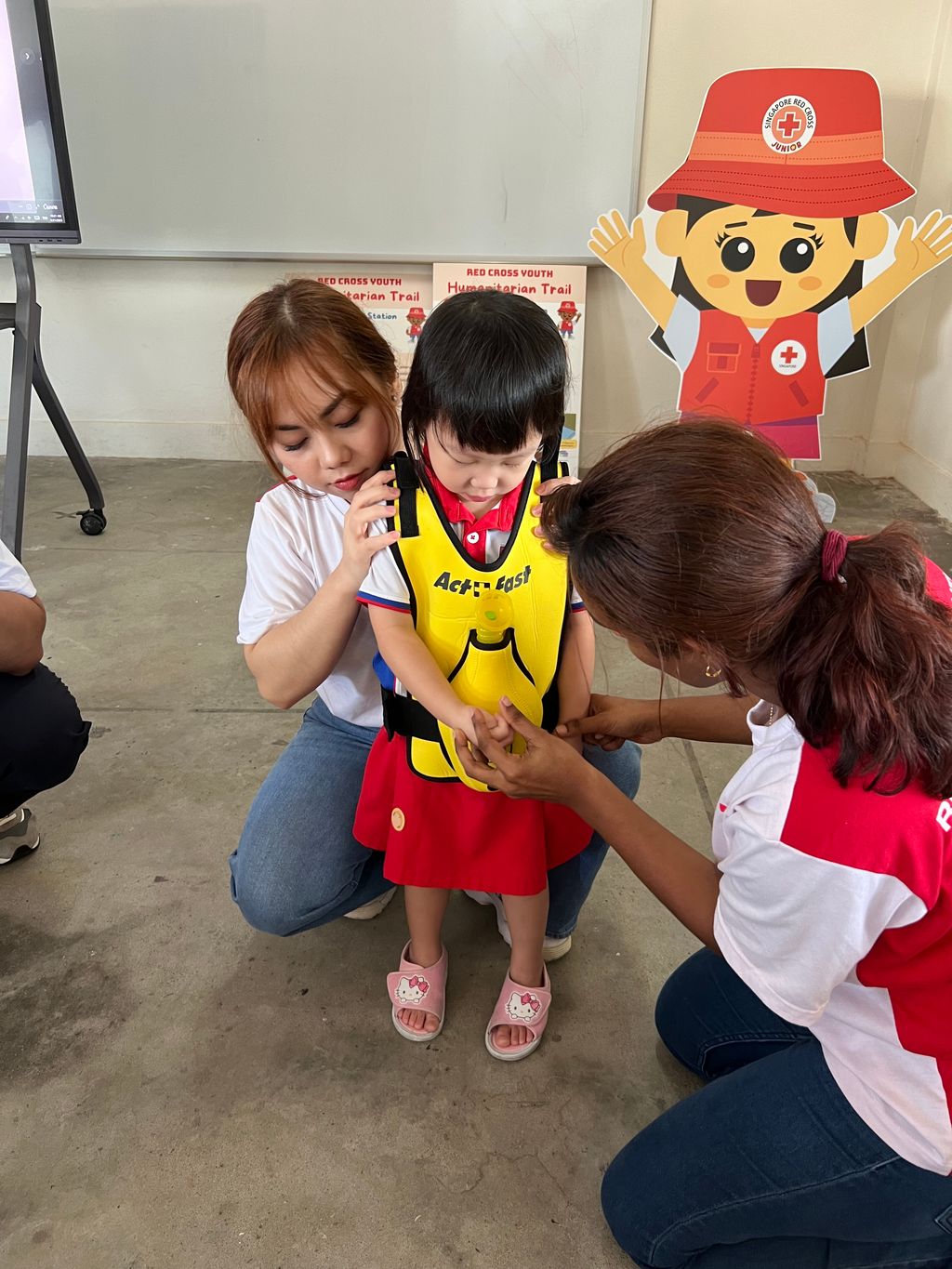 PCF Sparkletots Preschool KU341: "WE CARE" #3: SSDB 2023 Learning Simple First Aid and Showing Appreciation to My Caregivers — photo 9