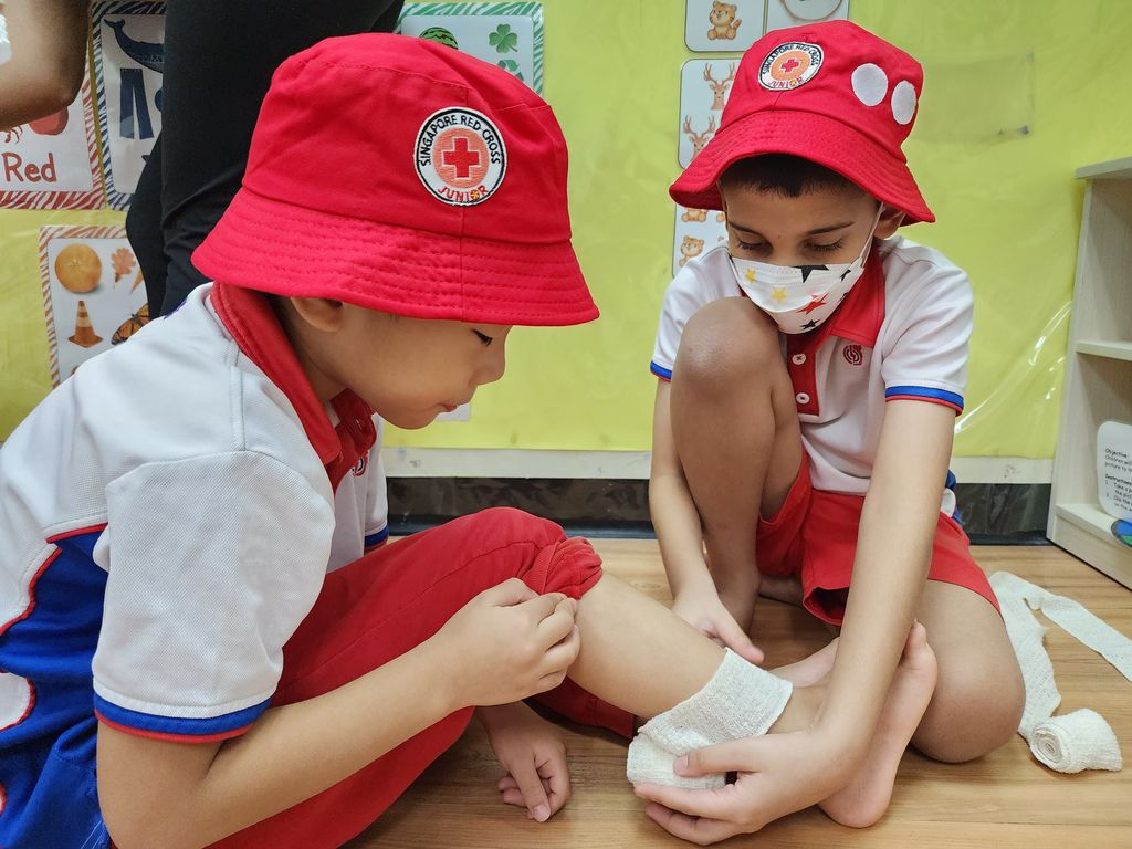 PCF Sparkletots Preschool KU341: "WE CARE" #3: SSDB 2023 Learning Simple First Aid and Showing Appreciation to My Caregivers — photo 10