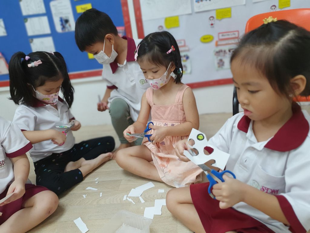 Caring for our environment - turning plastic trash into treasures — photo 14