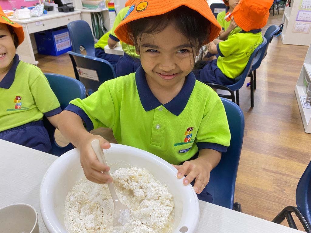DIY Playdough for our SPD friends! — photo 2
